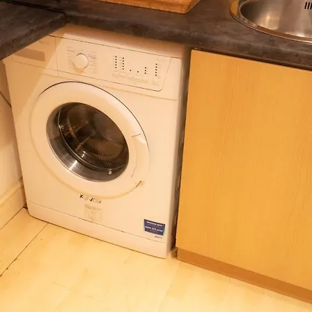 Modern And Cosy With Free Car Park And Free Wifi !!! Apartman Birmingham